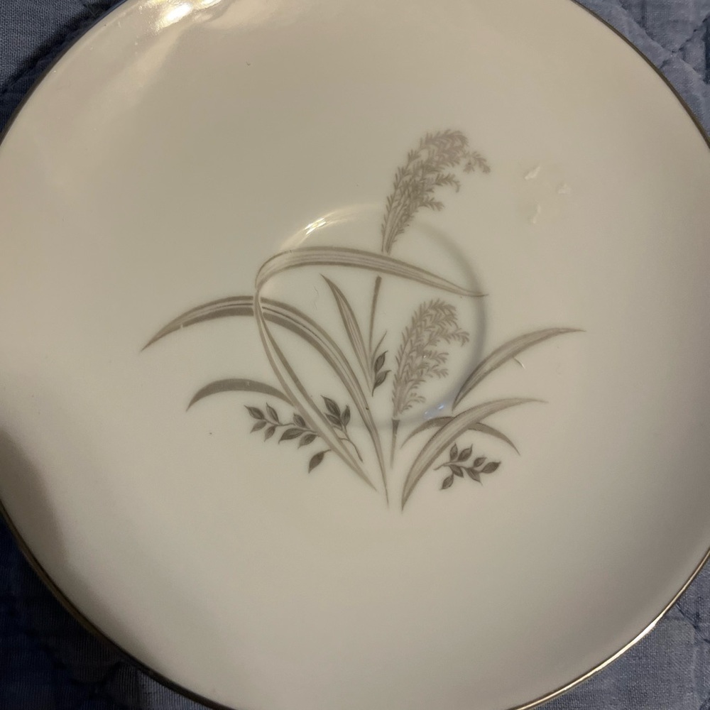 Vintage Wentworth set of 4 silver‎ wheat saucers